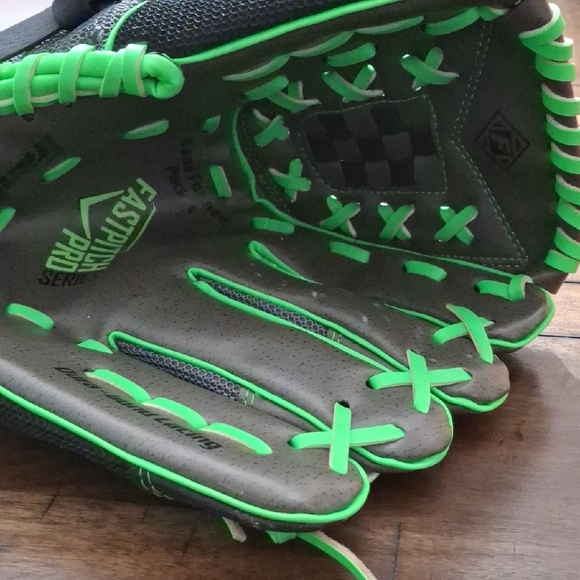 Kids Green and Gray Baseball Glove - Picture 2 of 2